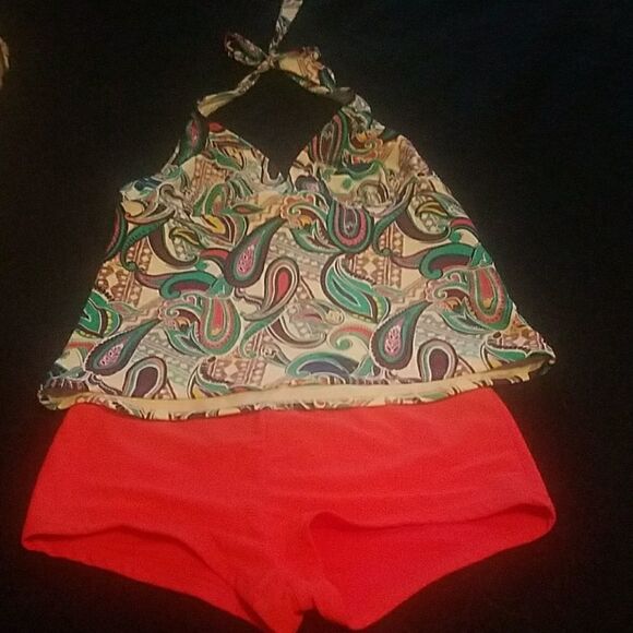 Catalina 2 piece  - Picture 1 of 4